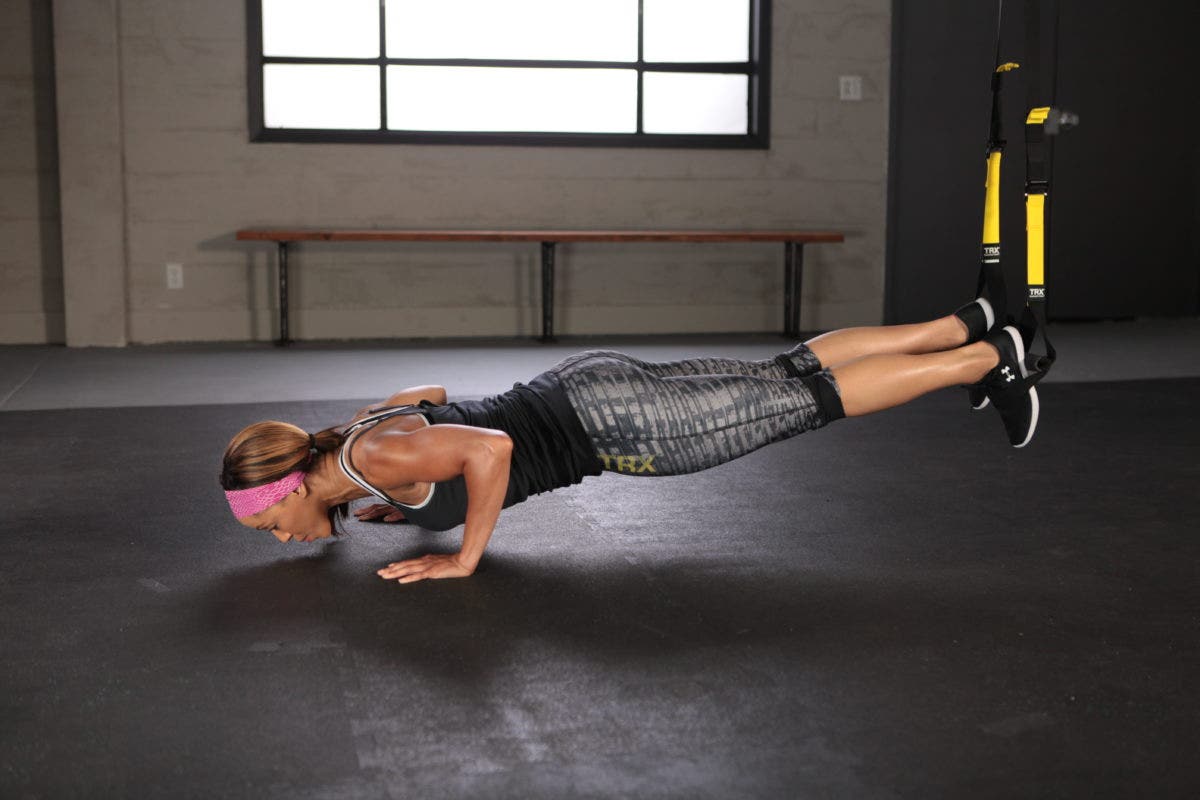 Develop Ripped Shoulders With This TRX Upper-Body Workout - 24Life