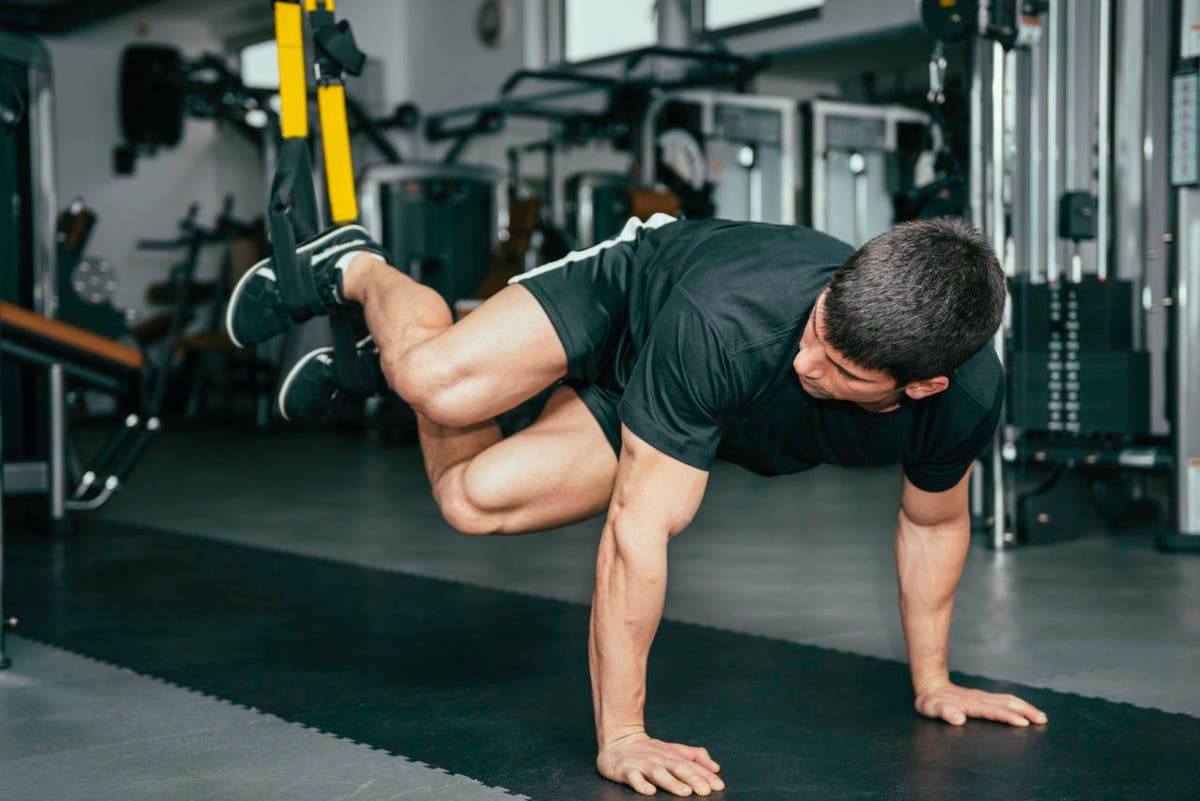 A Six-Minute, Six-Move TRX Workout for Six-Pack Abs - 24Life