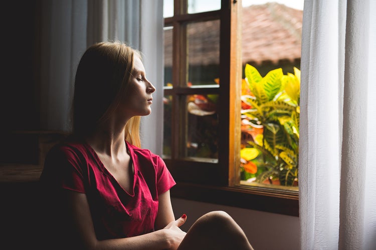 6-woman-meditating